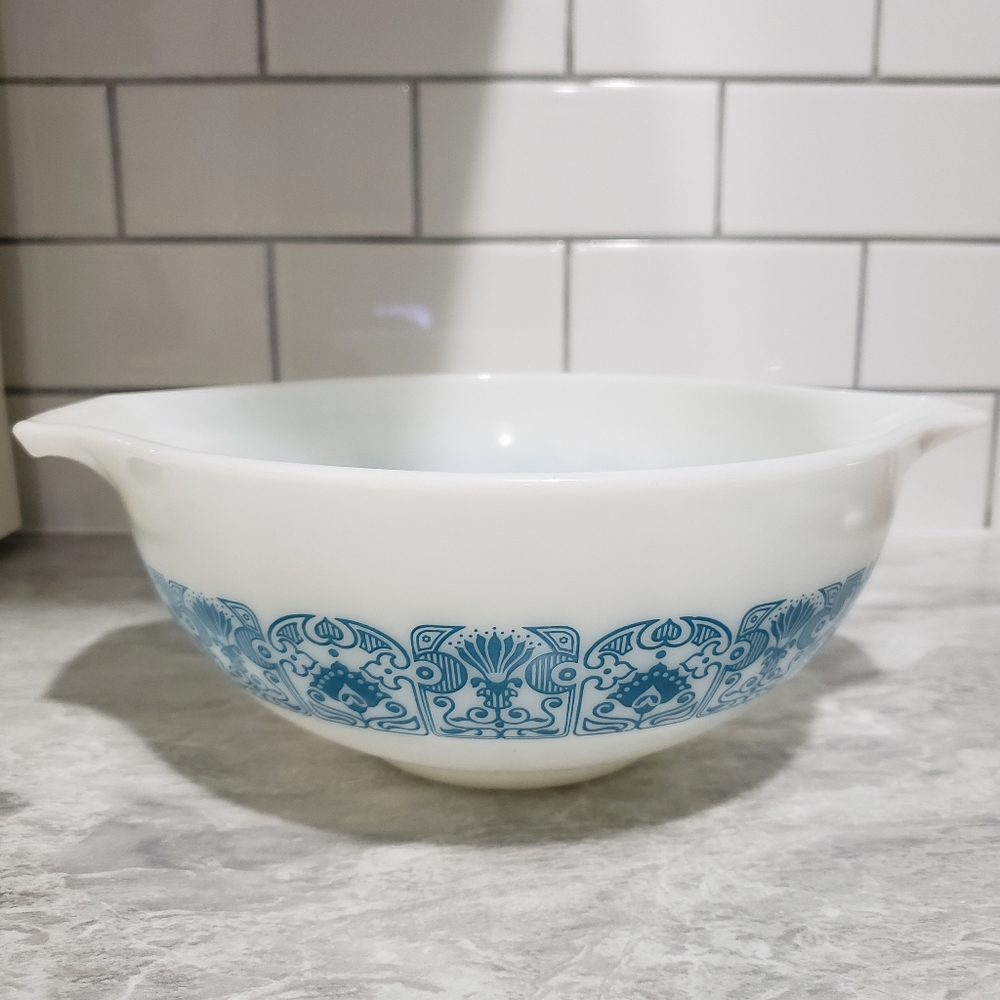 Pyrex Cinderella Bowl - Horizon Blue 2.5 Qt 443